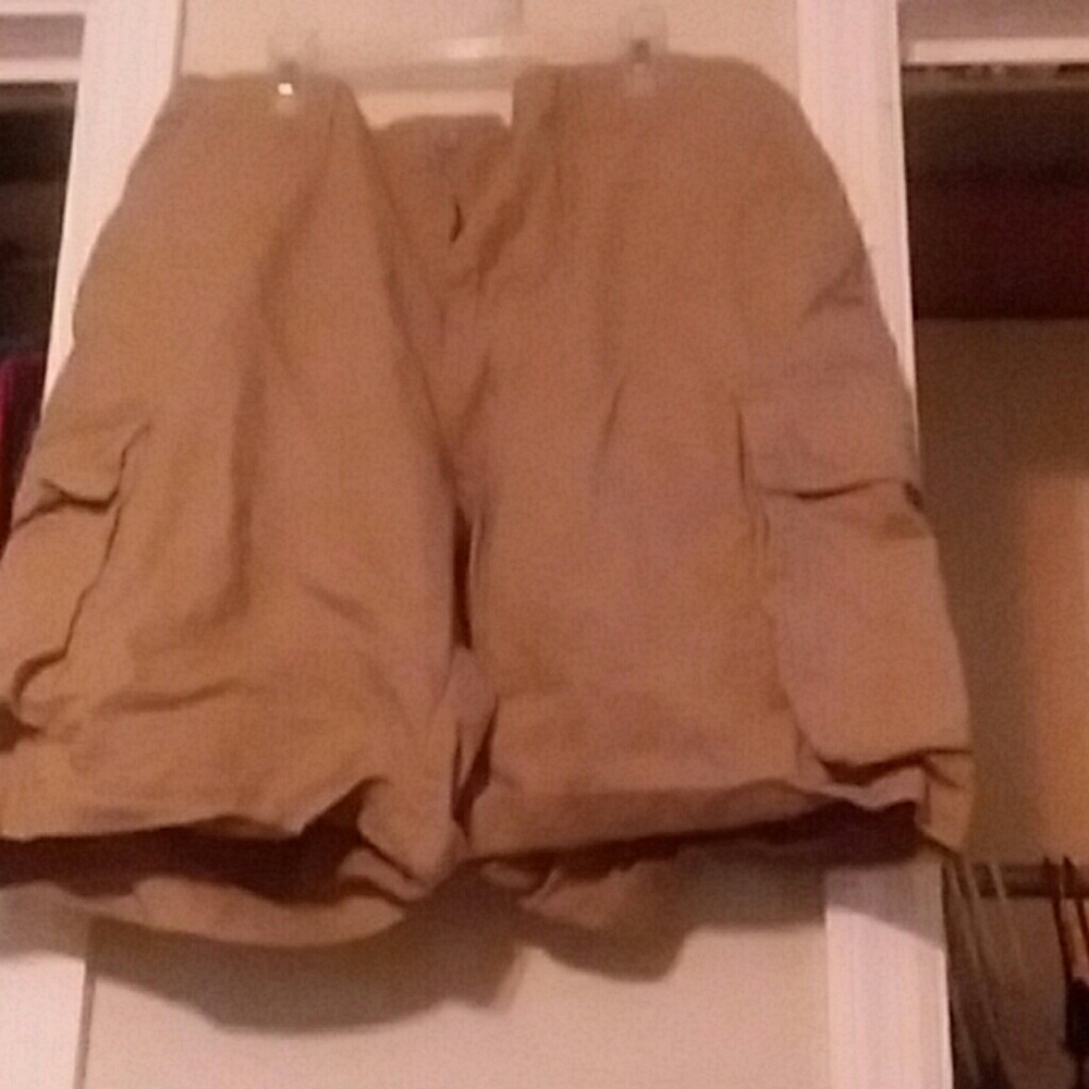 mens  khaki shorts